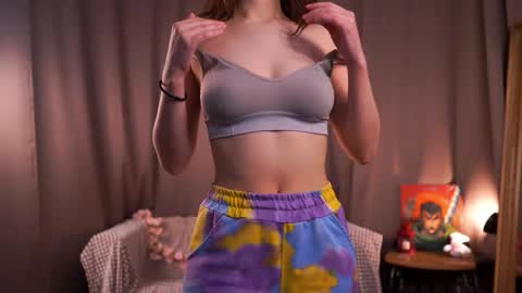 Kelly online show from February 19, 2026, 5:25 am