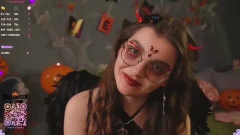 Diane online show from October 31, 2025, 7:48 pm