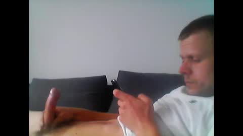 hubikush22 online show from September 29, 2025, 4:34 pm