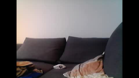 Snapshot of hubikush22 chatting on February 21, 2026, 2:29 pm hubikush22 online show from February 21, 2026, 2:29 pm