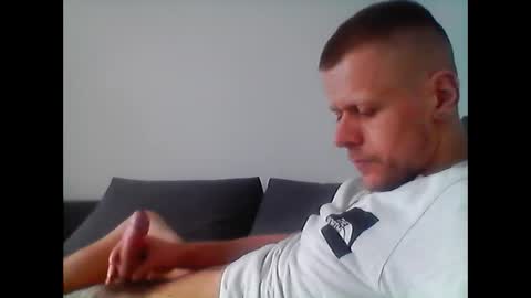 Snapshot of hubikush22 chatting on February 27, 2026, 4:07 pm hubikush22 online show from February 27, 2026, 4:07 pm