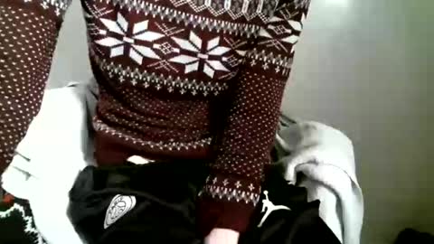 Snapshot of hug_me chatting on January 11, 2026, 11:26 am Keanu online show from January 11, 2026, 11:26 am