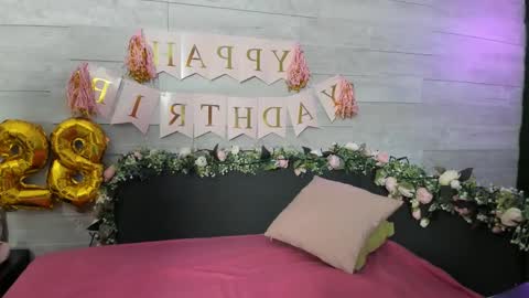 Erin online show from December 18, 2024, 4:20 am