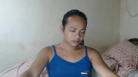 hugecockasian33 online show from May 18, 2026, 10:32 am