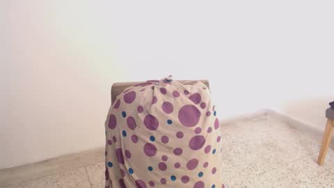 Danezka online show from December 3, 2025, 5:11 pm