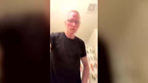 CAROLINA TIM online show from February 1, 2026, 3:27 am