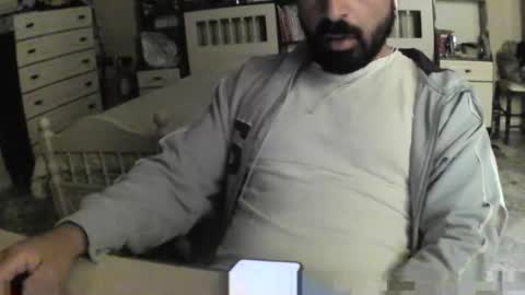 hugeveiny online show from April 29, 2026, 12:42 pm