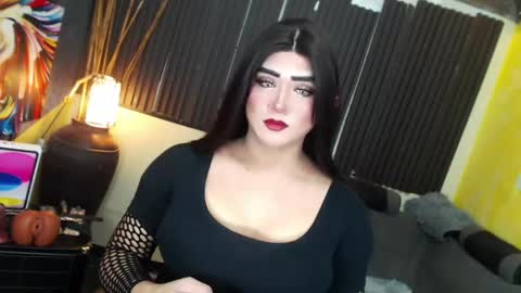 Snapshot of hugexmslovelyxcock chatting on April 25, 2026, 9:56 am MsLovely online show from April 25, 2026, 9:56 am