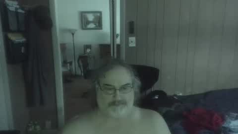 lonely huggy bear online show from February 24, 2025, 2:15 pm