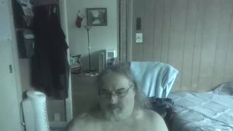 lonely huggy bear online show from April 10, 2026, 4:44 pm