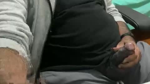 HunkyLover online show from April 11, 2026, 1:59 pm