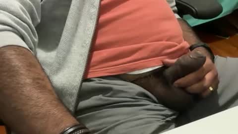 HunkyLover online show from April 17, 2026, 10:40 am