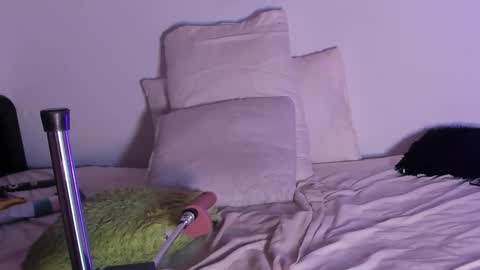 Snapshot of hugo_cooper chatting on October 31, 2025, 5:41 am HUGO online show from October 31, 2025, 5:41 am