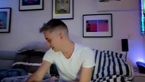 Hugo online show from January 4, 2025, 3:17 pm