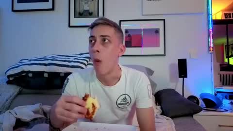 Hugo online show from February 11, 2025, 9:03 pm