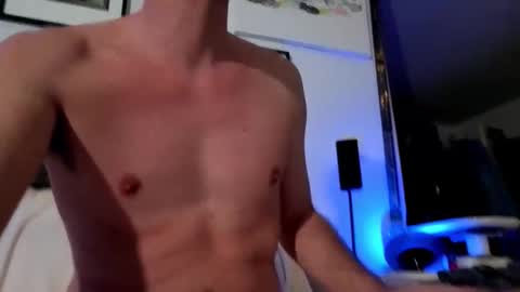 Hugo online show from November 11, 2025, 9:15 pm