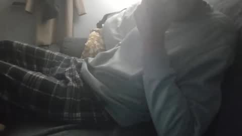 huguit026 online show from January 12, 2026, 11:32 pm