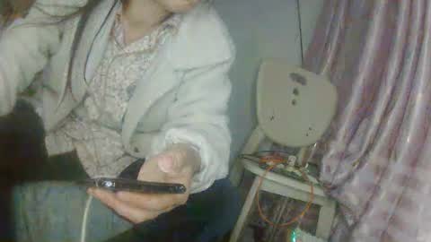 hujiajia520321431 online show from February 15, 2026, 12:14 pm