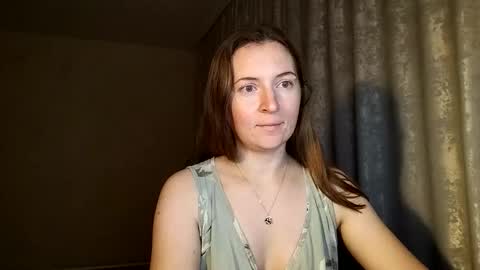 HumpyGrey online show from September 19, 2025, 4:51 pm