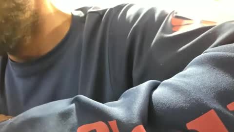 hungbistud916 online show from January 14, 2026, 4:18 am