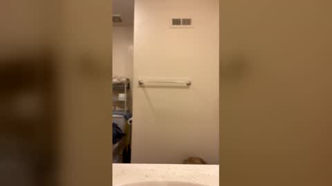 hungbwc99999 online show from February 16, 2026, 10:22 am