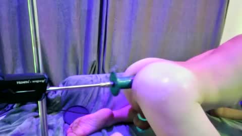 Greedybttm online show from September 24, 2025, 5:11 am