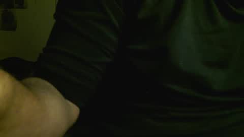 BigCockNiceLocs online show from December 18, 2024, 7:04 am