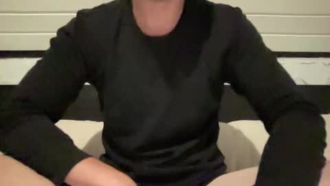 Snapshot of hungwank95 chatting on December 13, 2024, 7:53 pm hungwank95 online show from December 13, 2024, 7:53 pm