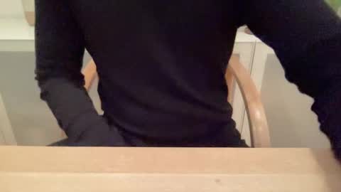 Snapshot of hungwank95 chatting on January 16, 2025, 6:48 pm hungwank95 online show from January 16, 2025, 6:48 pm