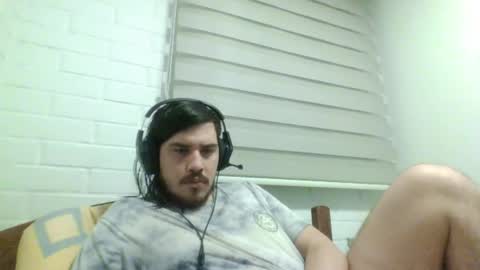 Snapshot of hungweeb chatting on March 31, 2026, 3:08 am Rod online show from March 31, 2026, 3:08 am