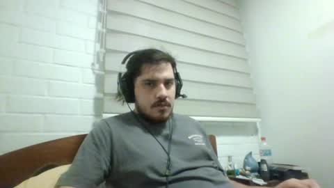 Snapshot of hungweeb chatting on April 1, 2026, 3:18 am Rod online show from April 1, 2026, 3:18 am