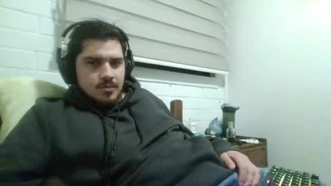 Snapshot of hungweeb chatting on April 14, 2026, 2:06 am Rod online show from April 14, 2026, 2:06 am