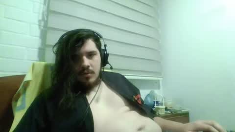Snapshot of hungweeb chatting on April 28, 2026, 2:10 am Rod online show from April 28, 2026, 2:10 am