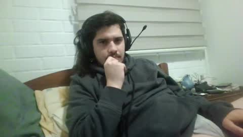 Snapshot of hungweeb chatting on May 6, 2026, 5:46 am Rod online show from May 6, 2026, 5:46 am