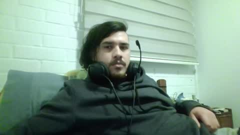 Snapshot of hungweeb chatting on May 13, 2026, 4:43 am Rod online show from May 13, 2026, 4:43 am