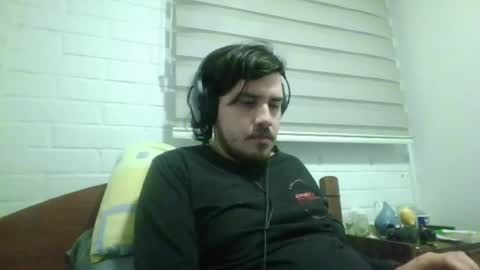 Snapshot of hungweeb chatting on May 25, 2026, 5:13 am Rod online show from May 25, 2026, 5:13 am