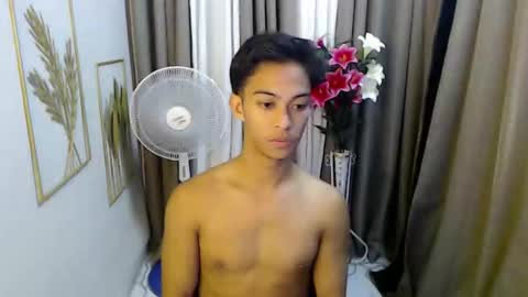 Snapshot of hunk_edward chatting on May 4, 2026, 1:34 am hunk_edward online show from May 4, 2026, 1:34 am