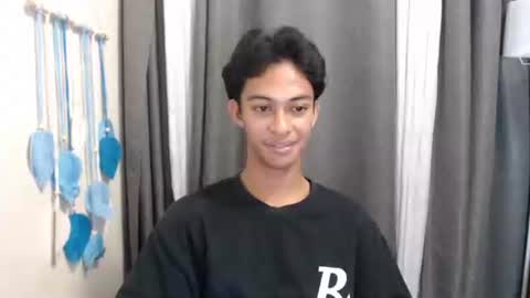 Snapshot of hunk_edward chatting on May 28, 2026, 7:11 pm hunk_edward online show from May 28, 2026, 7:11 pm