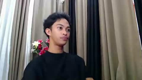 Snapshot of hunk_edward chatting on May 31, 2026, 8:21 am hunk_edward online show from May 31, 2026, 8:21 am