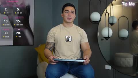 hunk_ryan online show from March 2, 2025, 6:51 pm