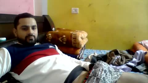 Snapshot of hunkster102 chatting on February 8, 2025, 6:01 am hunkster102 online show from February 8, 2025, 6:01 am