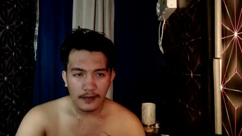 hunkylloyd online show from December 12, 2024, 7:04 pm