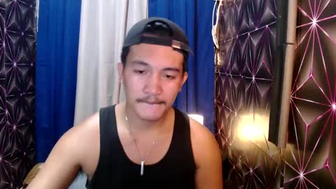 hunkylloyd online show from December 23, 2024, 8:55 am