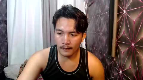 hunkylloyd online show from September 12, 2025, 4:23 am