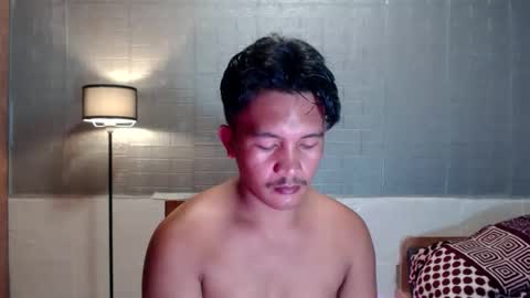 hunkylloyd online show from February 1, 2026, 5:39 am