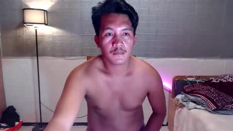 hunkylloyd online show from March 31, 2026, 5:08 am