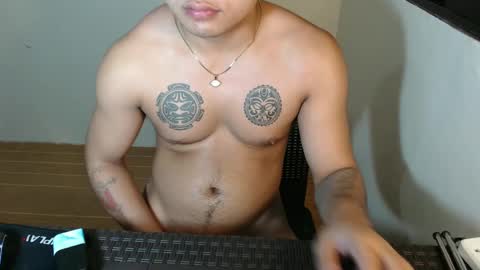 hunkyzeus online show from January 9, 2025, 10:52 pm