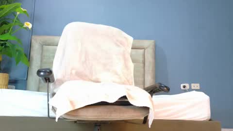 Hunter  online show from February 3, 2026, 7:08 pm