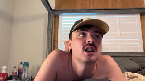 Snapshot of hunterbentleyy chatting on September 25, 2025, 9:07 pm Hunter online show from September 25, 2025, 9:07 pm