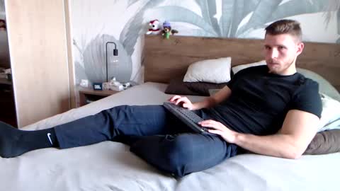 Hunter Bridges online show from January 4, 2025, 12:16 pm